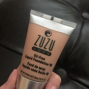 Zuzu liquid foundation